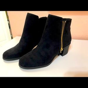 Never use black boots size 6 H&M